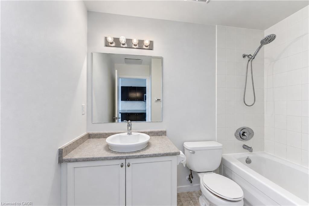 405-404 King Street W Property Photo 16