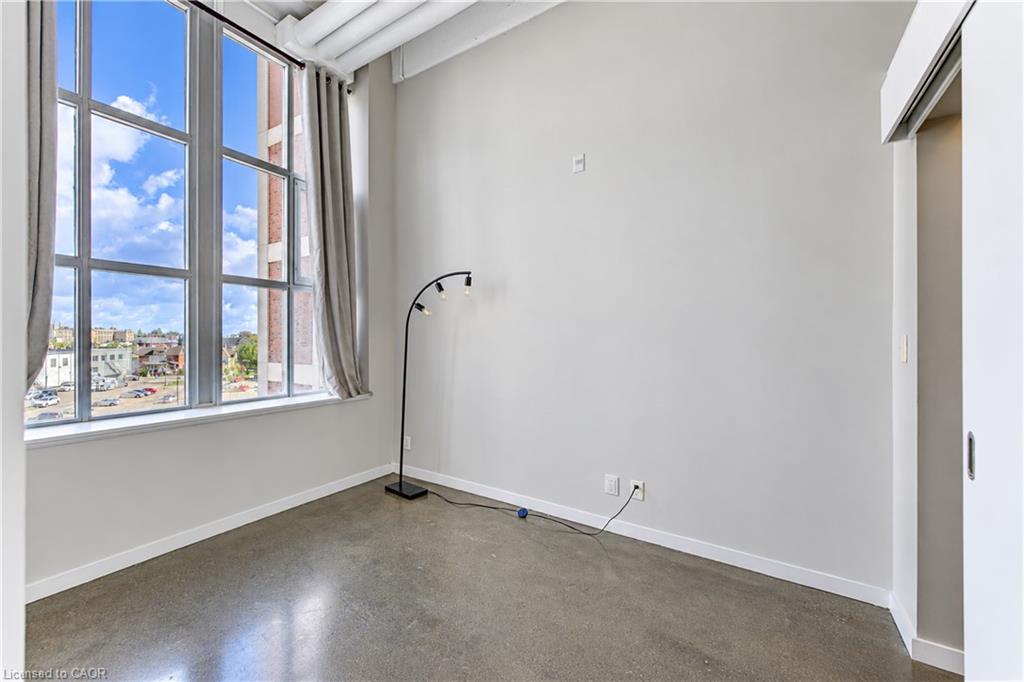 405-404 King Street W Property Photo 21