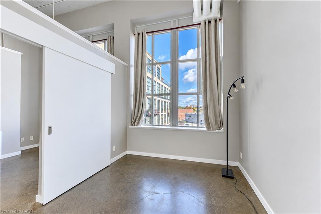 405-404 King Street W Property Photo 23
