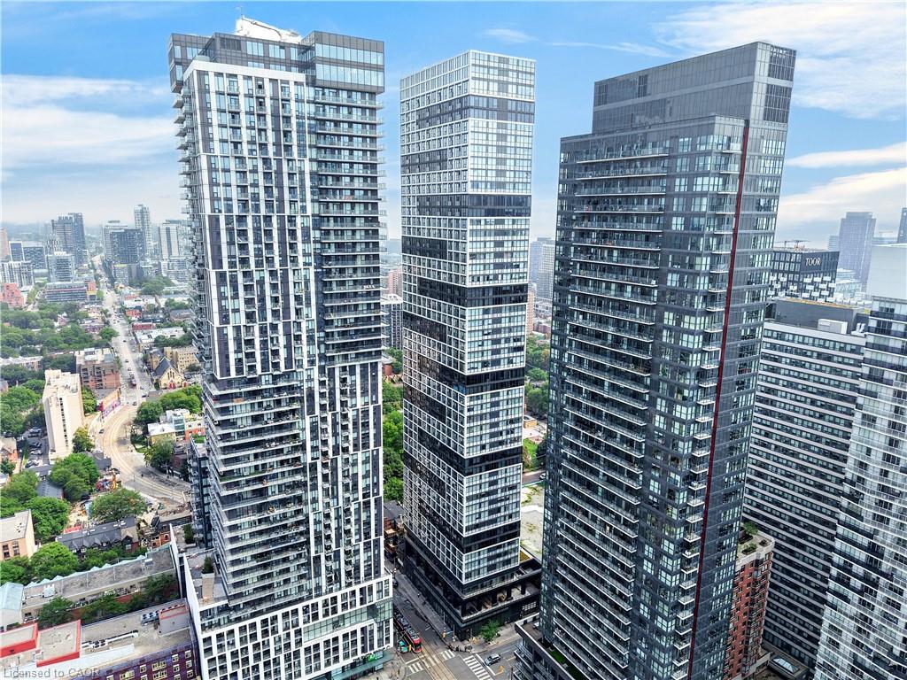 807-181 Dundas Street E Property Photo 3