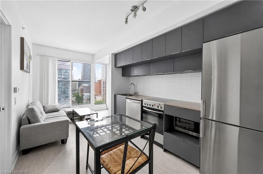 807-181 Dundas Street E Property Photo 7