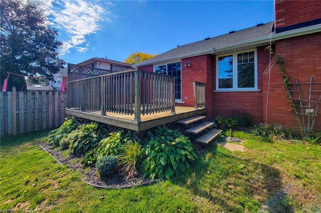 33 Woodstream Boulevard Property Photo 8