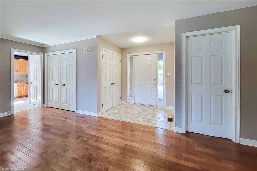33 Woodstream Boulevard Property Photo 13