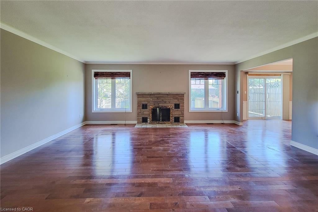33 Woodstream Boulevard Property Photo 14