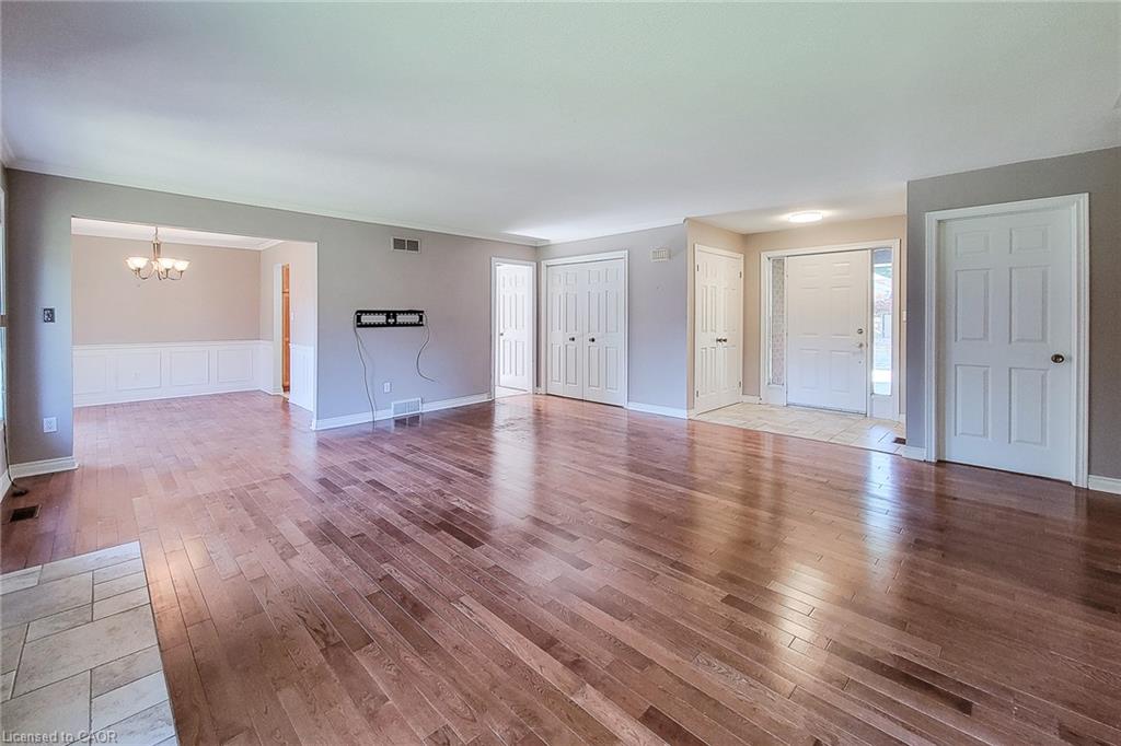 33 Woodstream Boulevard Property Photo 19