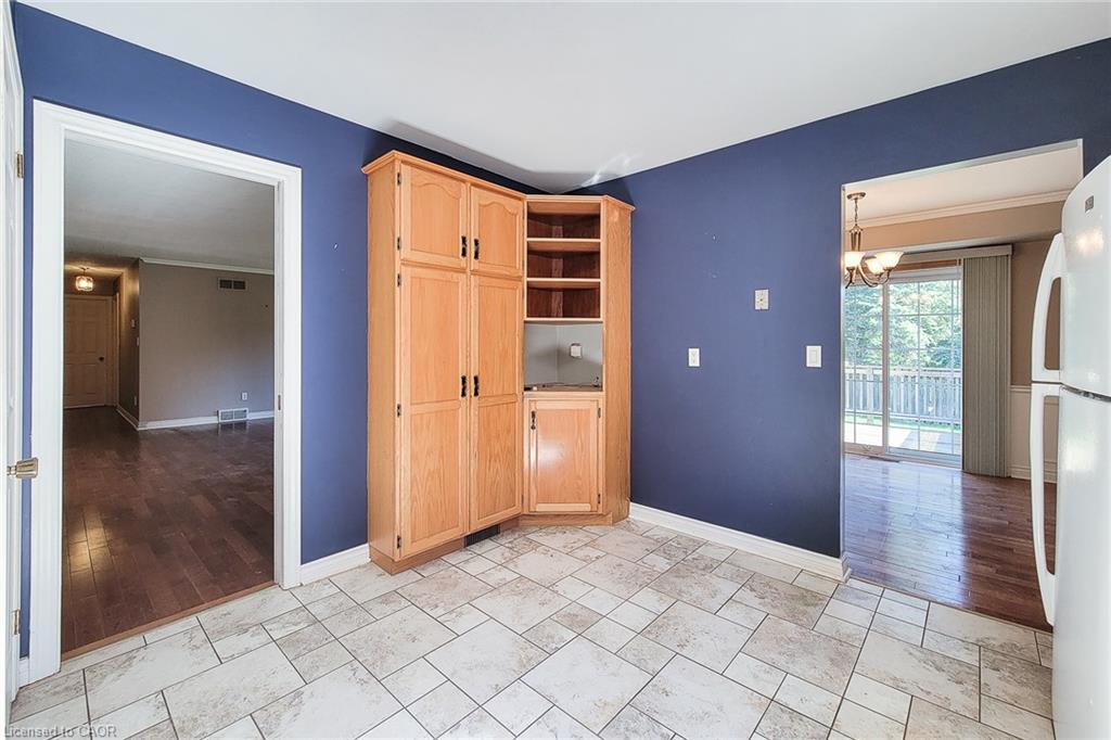 33 Woodstream Boulevard Property Photo 24