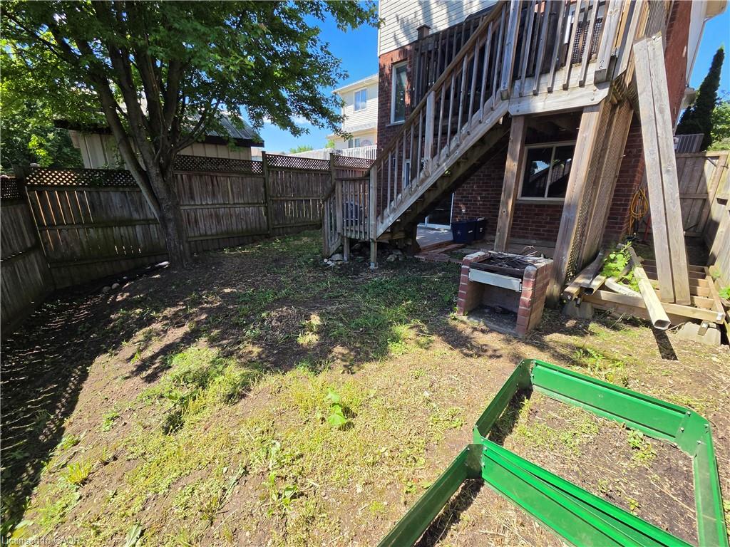 709 Windflower Crescent Property Photo 22
