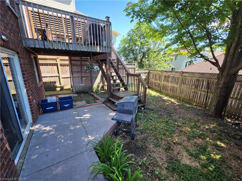 709 Windflower Crescent Property Photo 23