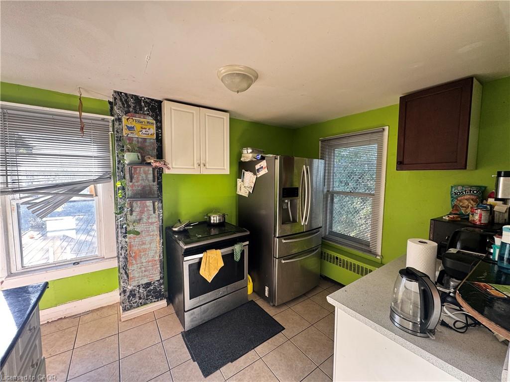 65 Queen Street N Property Photo 3