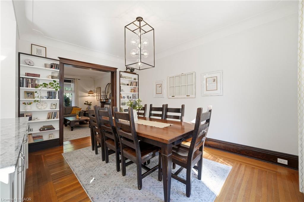 35 Fairleigh Avenue S Property Photo 10