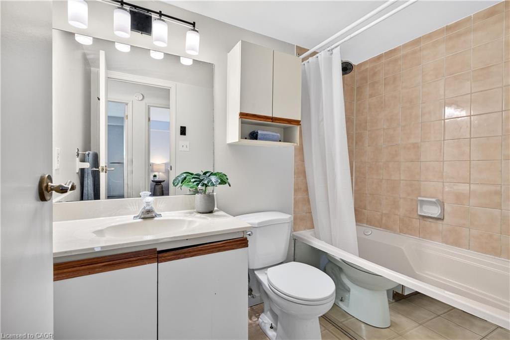 203-966 Queenston Road Property Photo 24