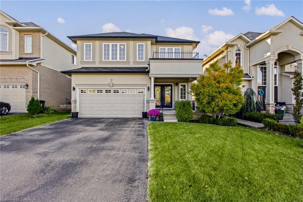 7 Lampman Drive Property Photo 1
