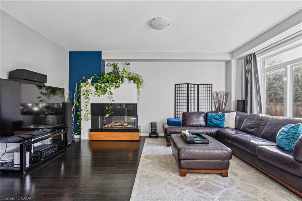 7 Lampman Drive Property Photo 9