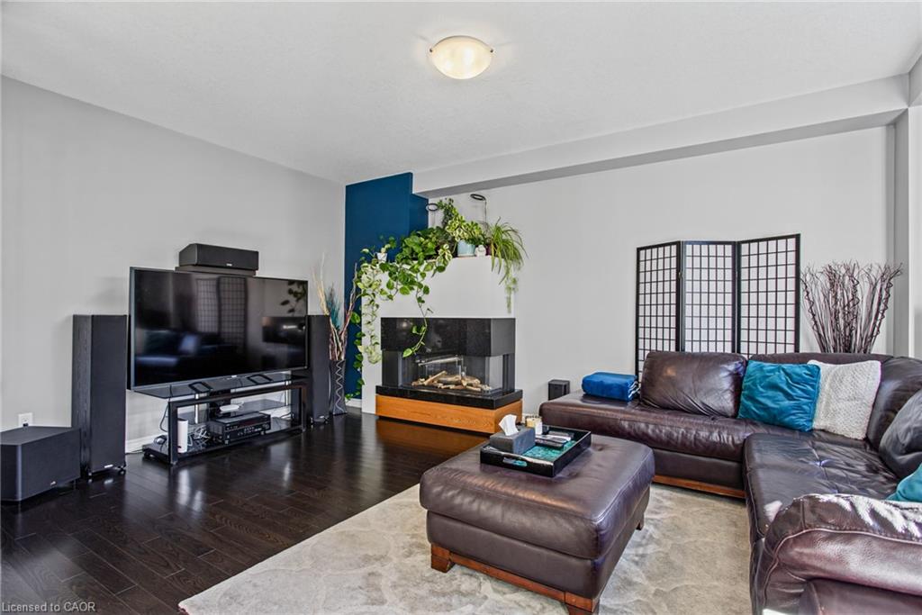 7 Lampman Drive Property Photo 10
