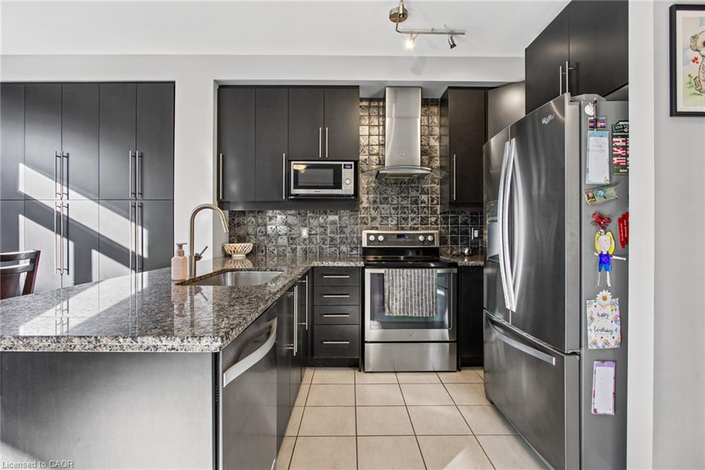 7 Lampman Drive Property Photo 13