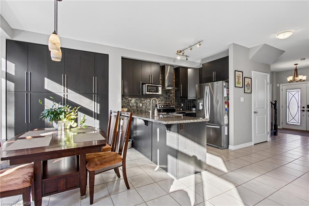 7 Lampman Drive Property Photo 14