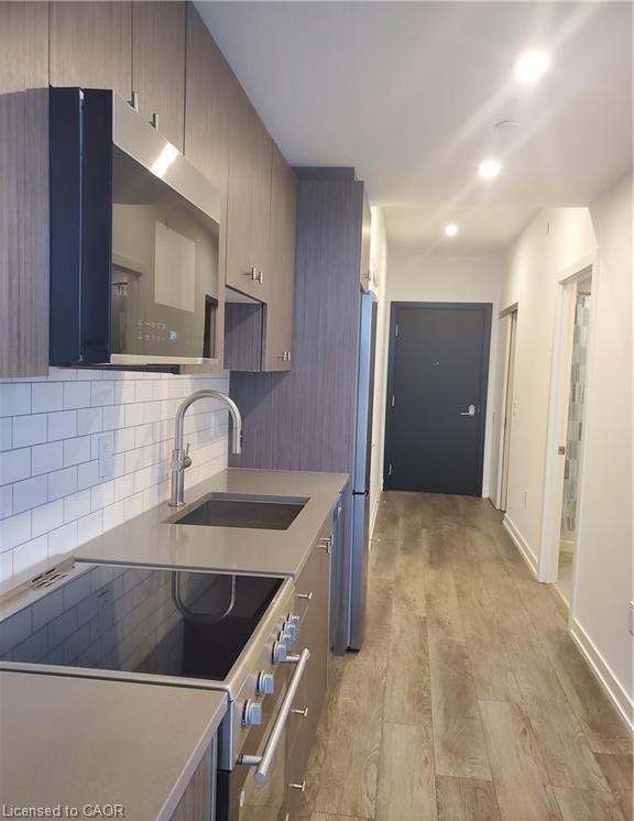 1703-5 Wellington Street Property Photo 15