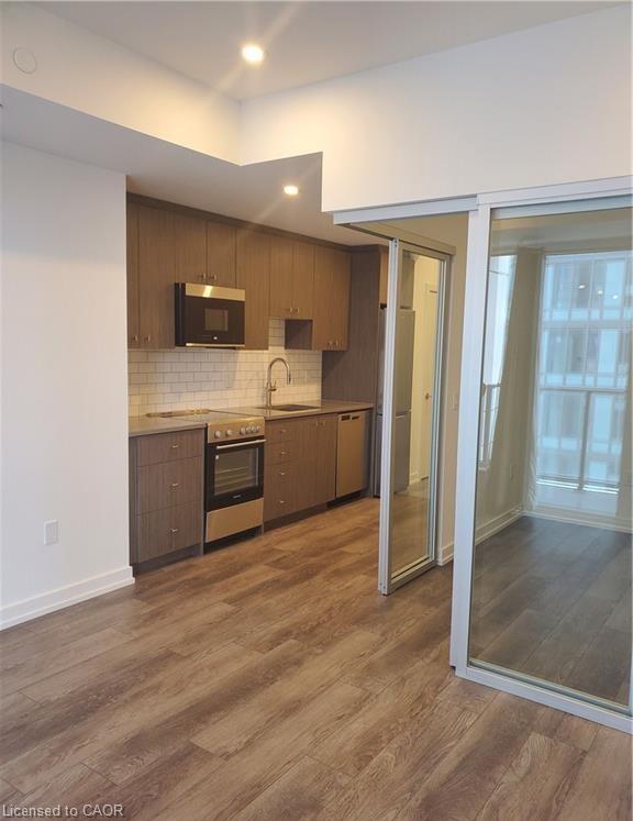 1703-5 Wellington Street Property Photo 17