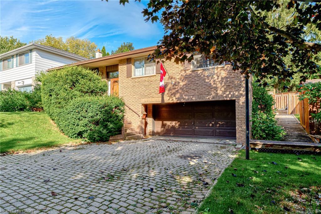 8 Bonnylyn Drive Property Photo 3