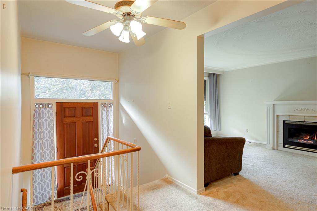 8 Bonnylyn Drive Property Photo 5