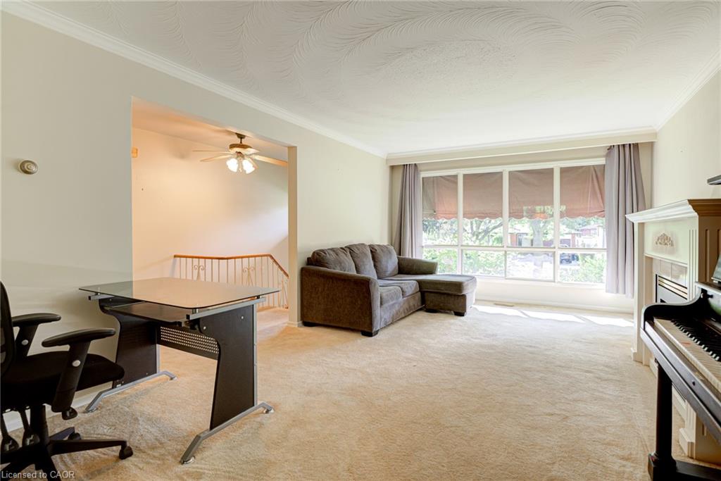8 Bonnylyn Drive Property Photo 7