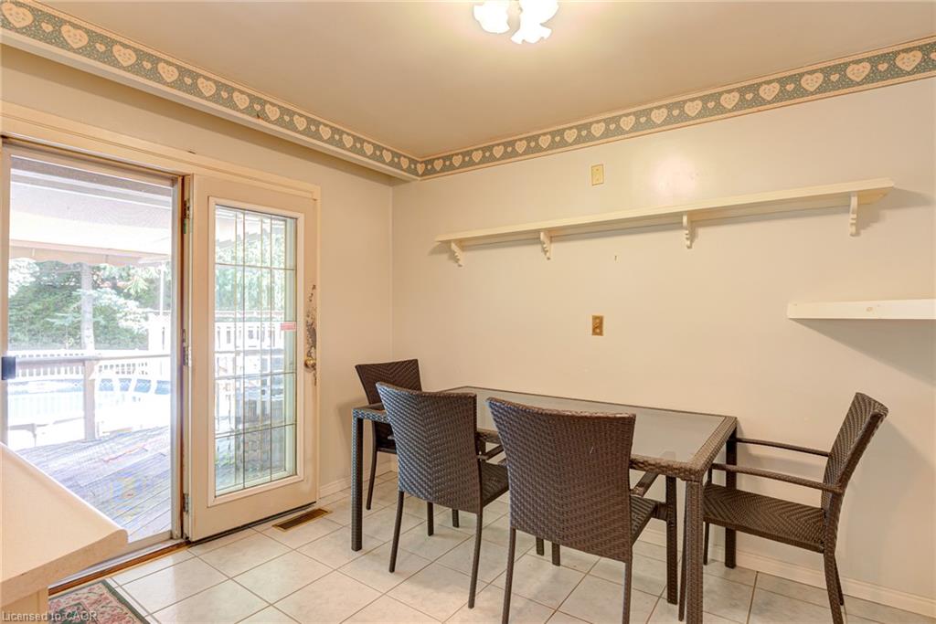 8 Bonnylyn Drive Property Photo 14