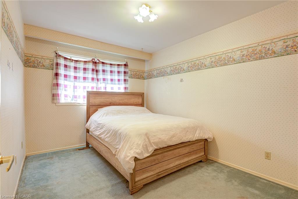 8 Bonnylyn Drive Property Photo 21