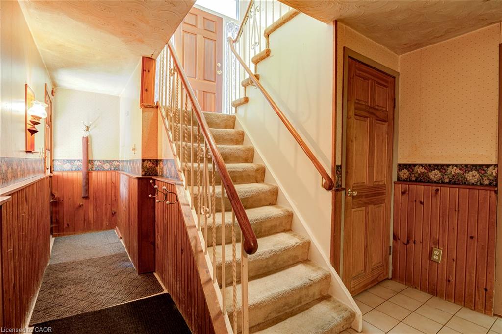8 Bonnylyn Drive Property Photo 22