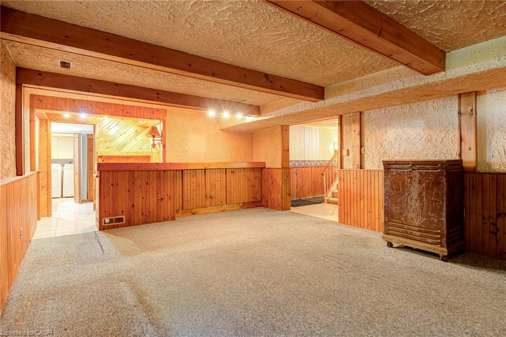 8 Bonnylyn Drive Property Photo 26