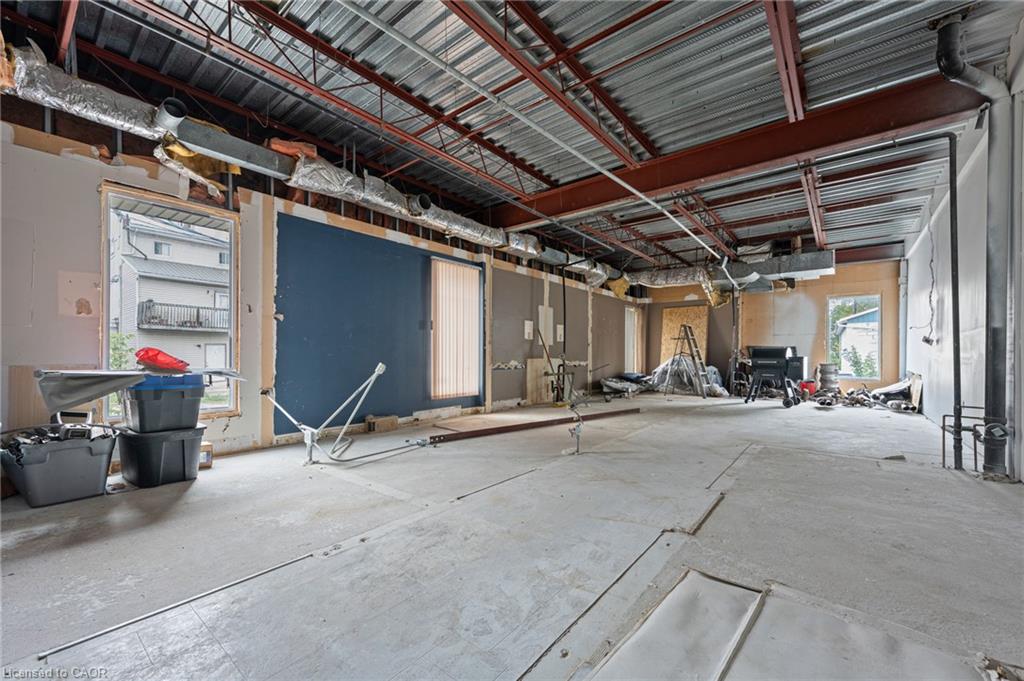 14 Caithness Street E Property Photo 25