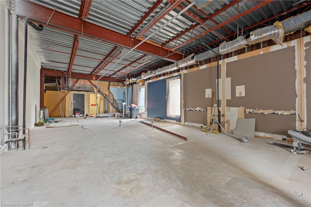 14 Caithness Street E Property Photo 31