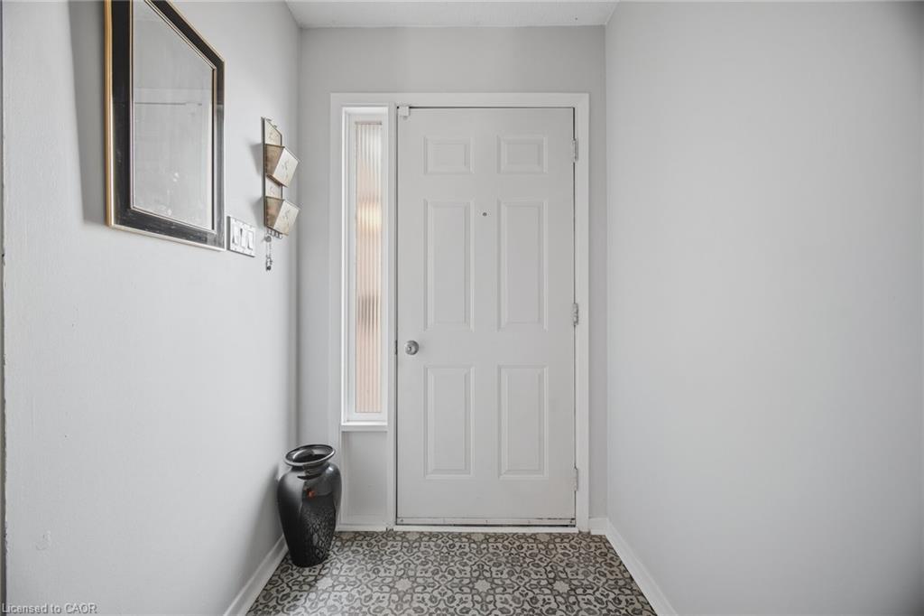 78-3079 Fifth Line W Property Photo 5