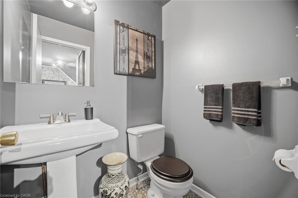 78-3079 Fifth Line W Property Photo 10