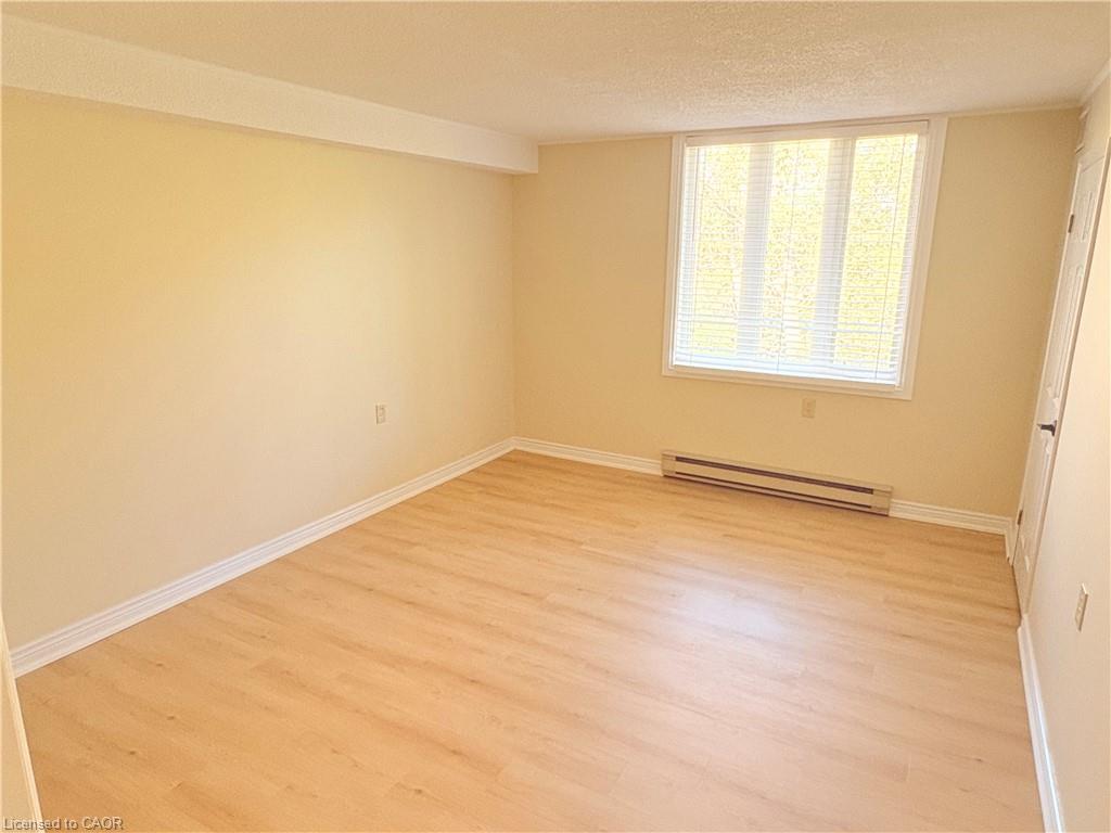 304-150 Wilson Street W Property Photo 7
