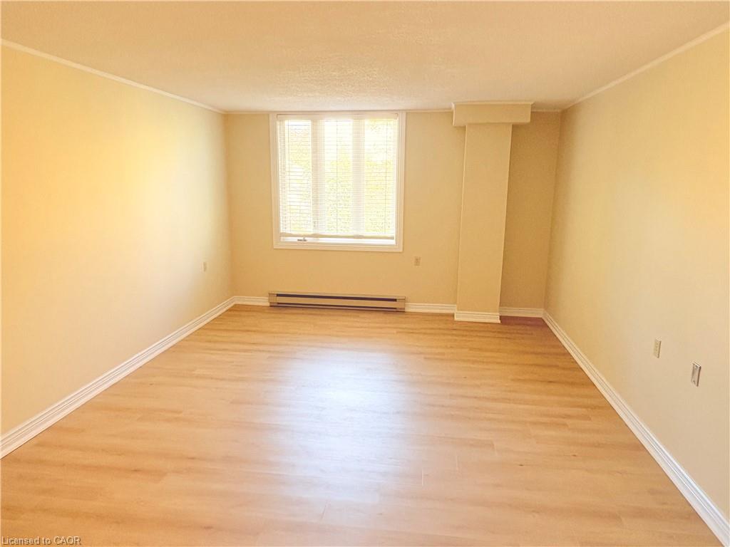 304-150 Wilson Street W Property Photo 9