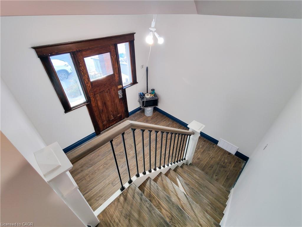 2-134 Ontario Avenue Property Photo 3