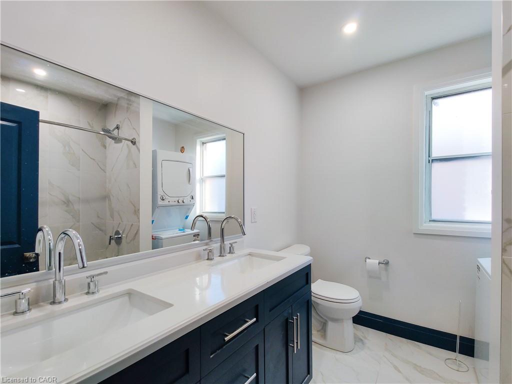 2-134 Ontario Avenue Property Photo 15