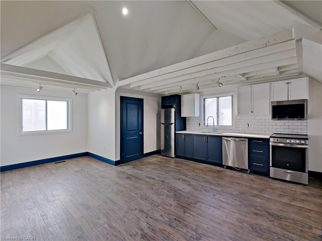 2-134 Ontario Avenue Property Photo 22
