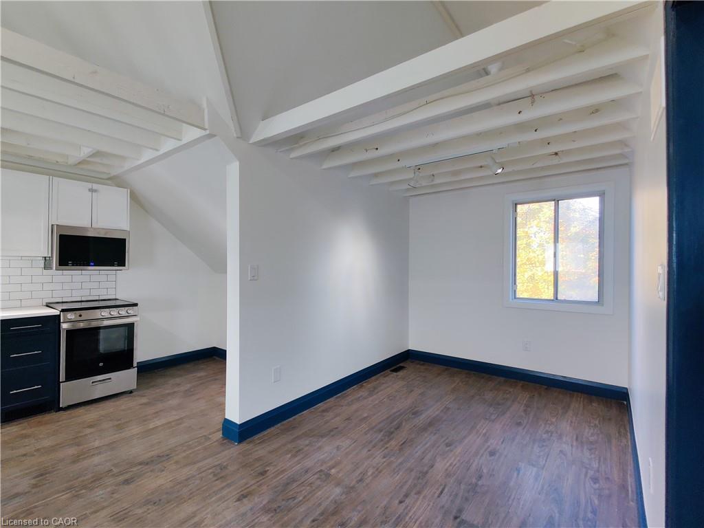 2-134 Ontario Avenue Property Photo 23