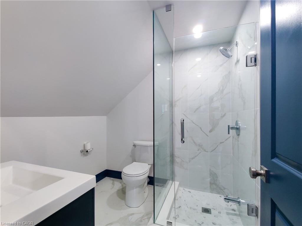 2-134 Ontario Avenue Property Photo 25