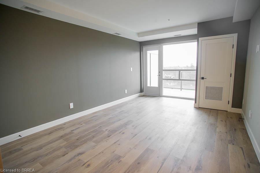 505-34 Norman Street Property Photo 8