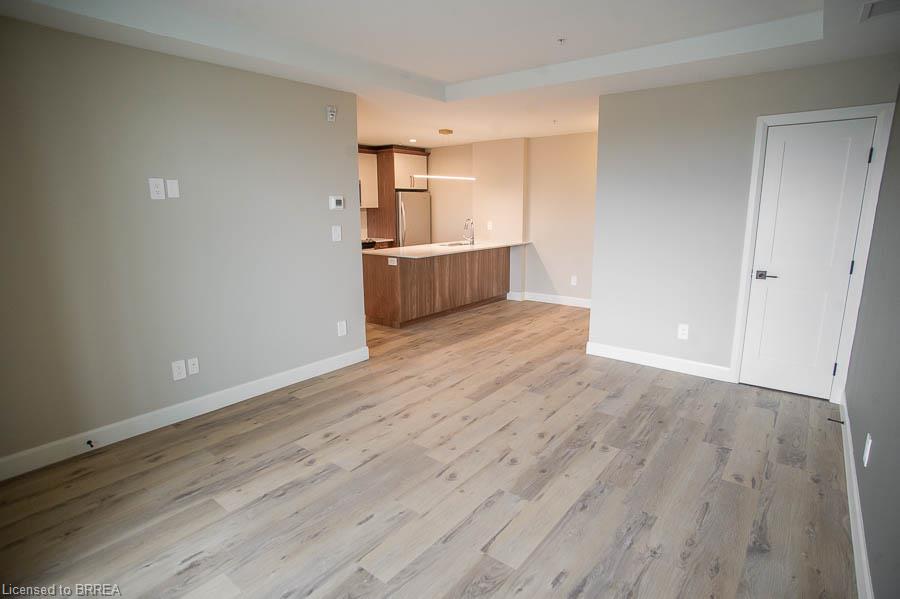 505-34 Norman Street Property Photo 9