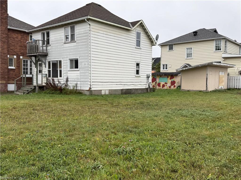 169 Huron Street Property Photo 3