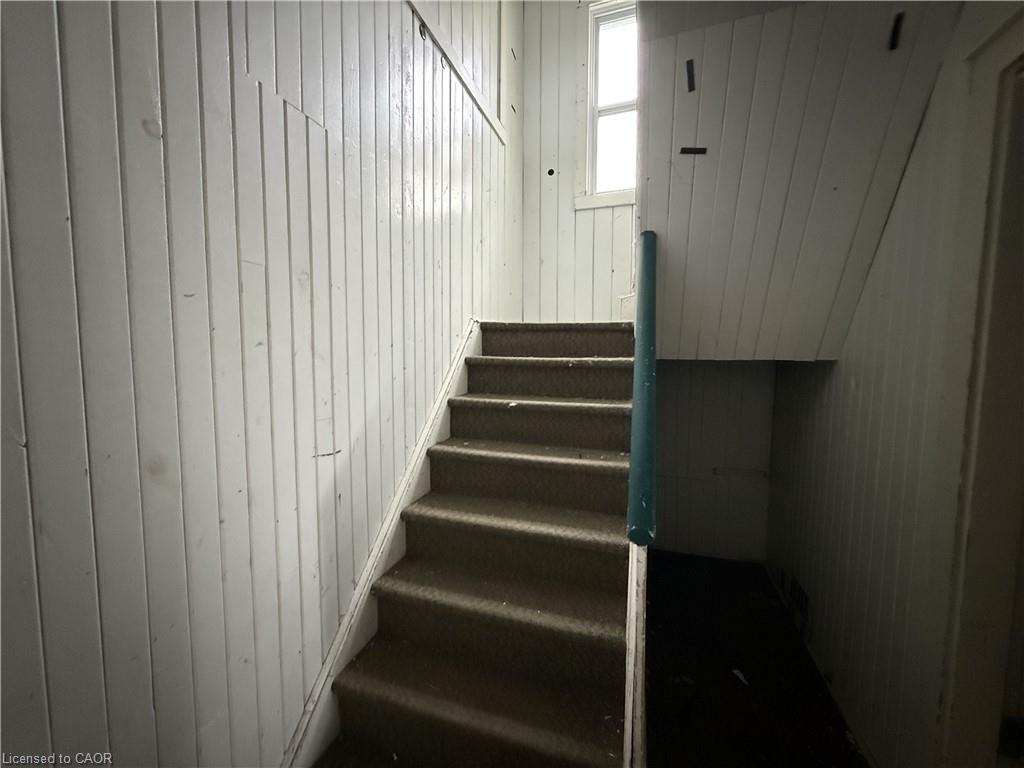 169 Huron Street Property Photo 11