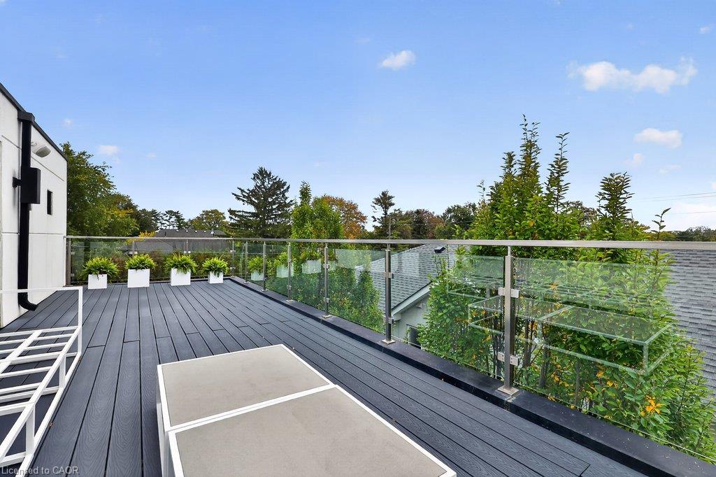 647 Montbeck Crescent Property Photo 39
