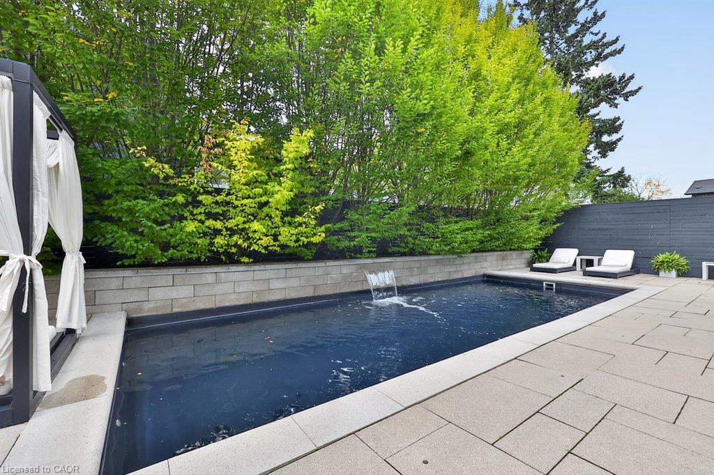 647 Montbeck Crescent Property Photo 48
