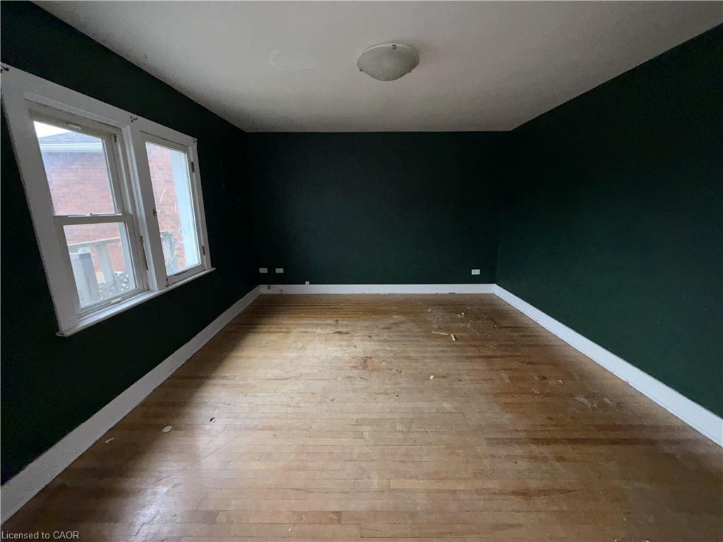 169 Huron Street Property Photo 15