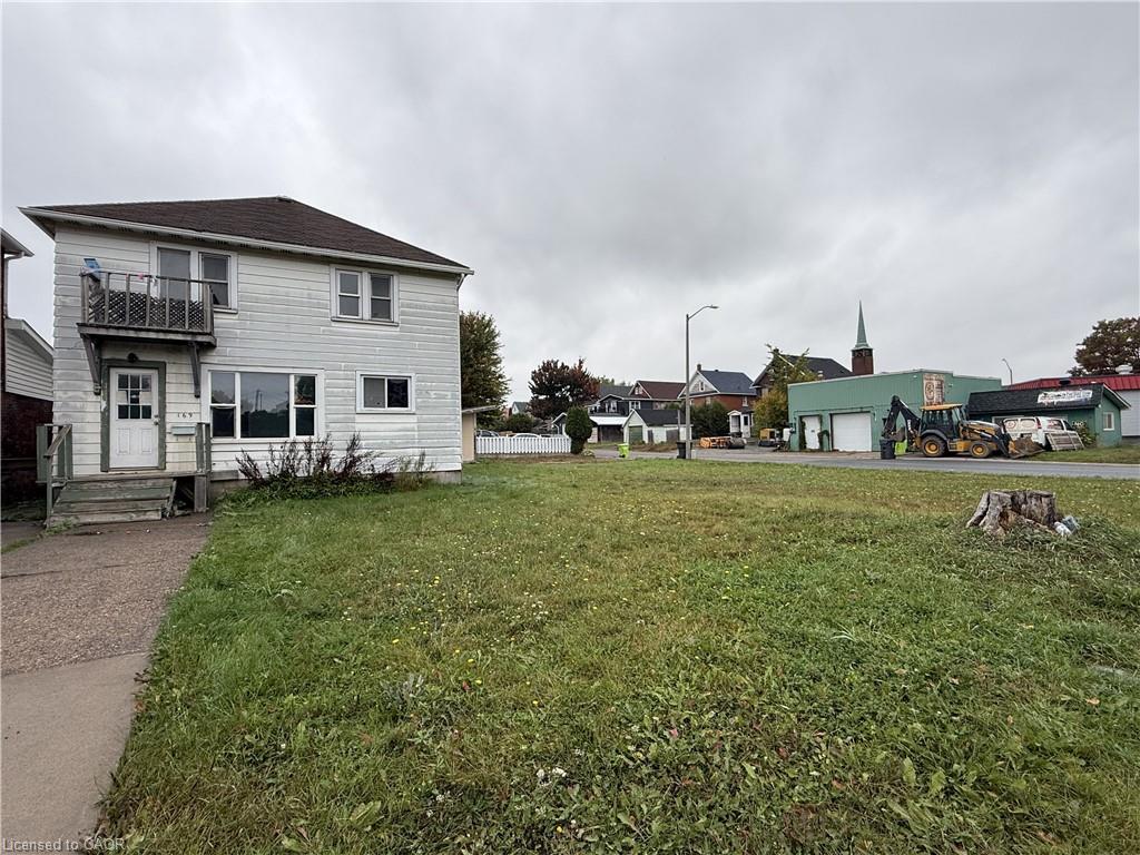 169 Huron Street Property Photo 18