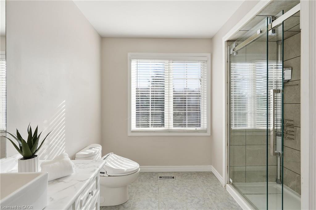 8-400 Stonehenge Drive Property Photo 29