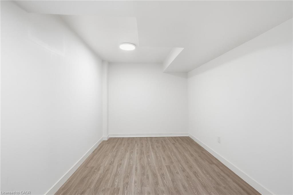 8-400 Stonehenge Drive Property Photo 31